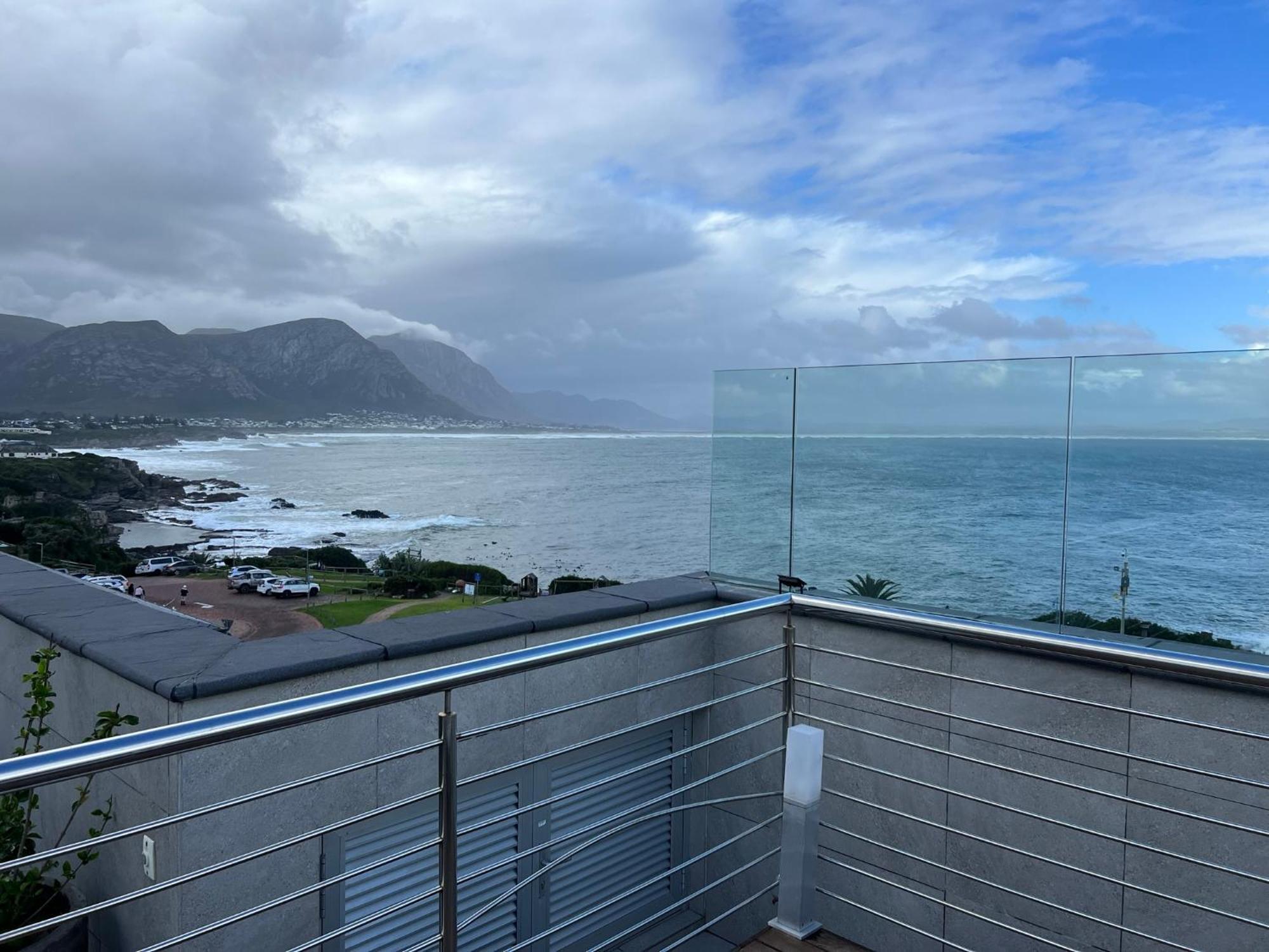 Hermanus Waterfront Apartment No 17 Esterno foto